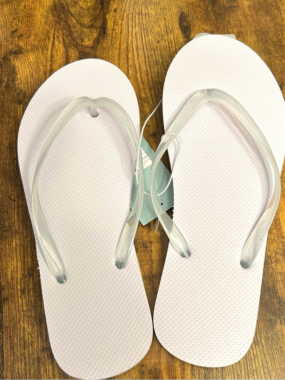 Women's Sydney Flip Flop Sandals - Shade & Shore™ White Size 6 new